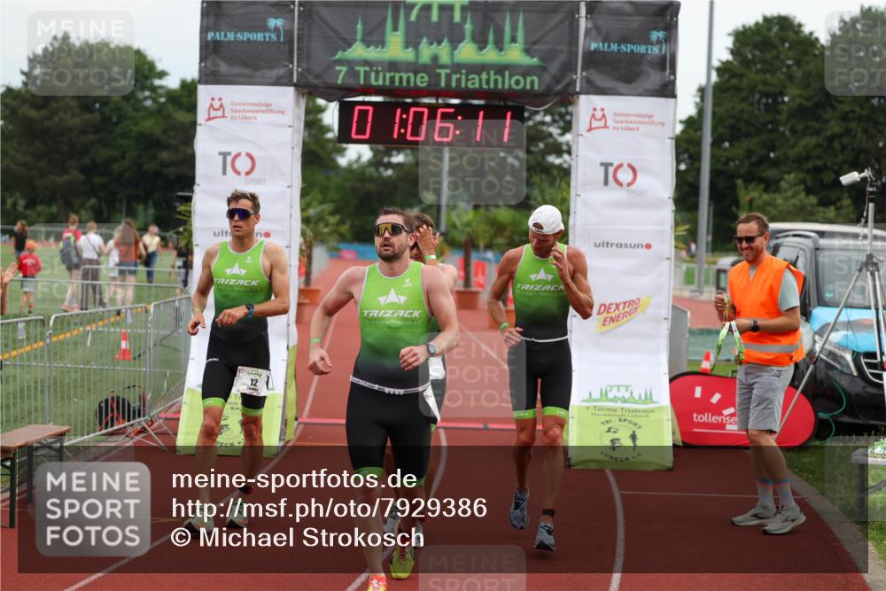 15.06.2025 - 7 Türme Triathlon Michael Strokosch http://msf.ph/oto/7929386 15.06.2025 10:06:12 Ziel 11, 12, 13, 14 meine-sportfotos.de