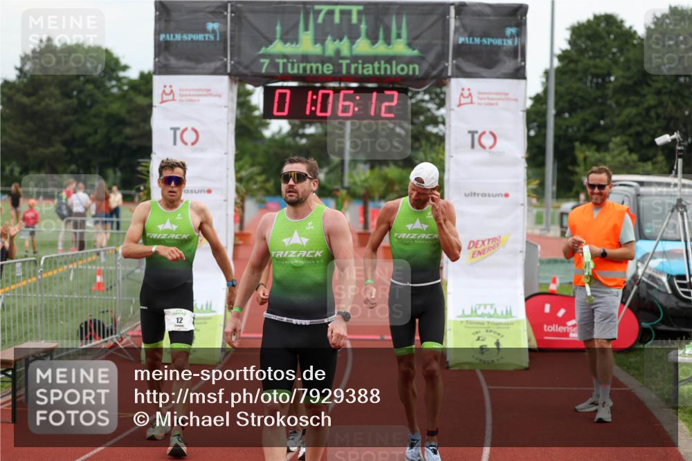 15.06.2025 - 7 Türme Triathlon Michael Strokosch http://msf.ph/oto/7929388 15.06.2025 10:06:13 Ziel 11, 12, 13, 14 meine-sportfotos.de