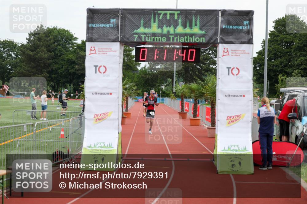 15.06.2025 - 7 Türme Triathlon Michael Strokosch http://msf.ph/oto/7929391 15.06.2025 10:11:41 Ziel 35 meine-sportfotos.de