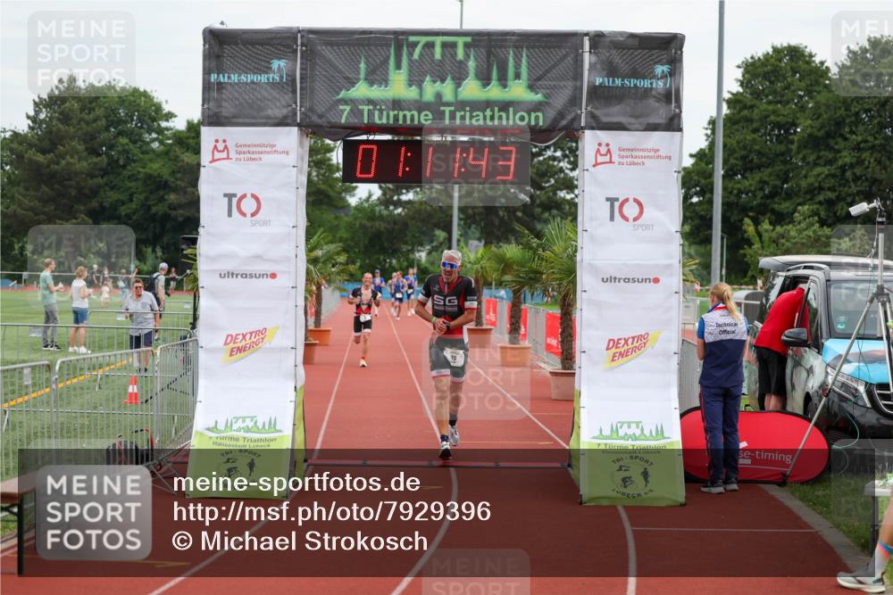 15.06.2025 - 7 Türme Triathlon Michael Strokosch http://msf.ph/oto/7929396 15.06.2025 10:11:43 Ziel 32, 35 meine-sportfotos.de