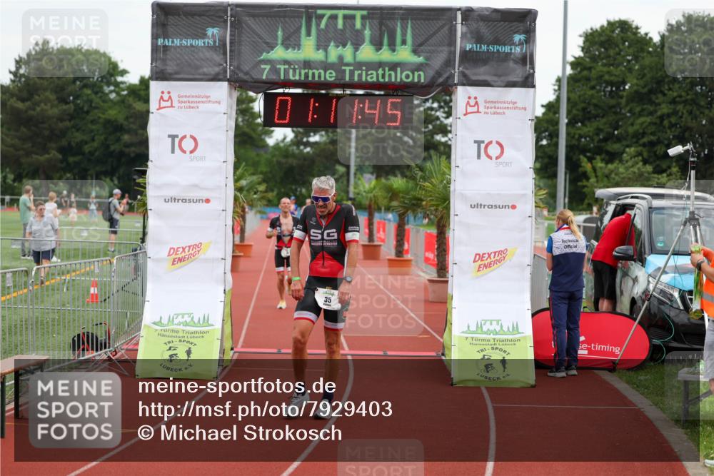 15.06.2025 - 7 Türme Triathlon Michael Strokosch http://msf.ph/oto/7929403 15.06.2025 10:11:46 Ziel 32, 35 meine-sportfotos.de
