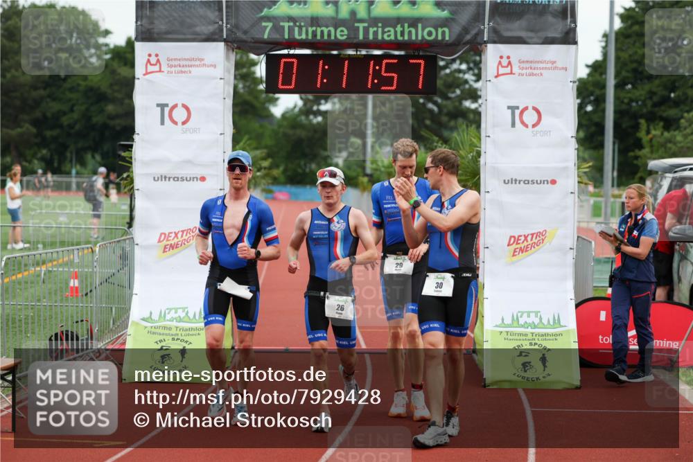 15.06.2025 - 7 Türme Triathlon Michael Strokosch http://msf.ph/oto/7929428 15.06.2025 10:11:57 Ziel 26, 27, 29, 30 meine-sportfotos.de