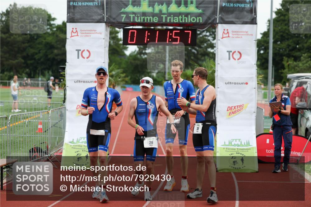 15.06.2025 - 7 Türme Triathlon Michael Strokosch http://msf.ph/oto/7929430 15.06.2025 10:11:58 Ziel 26, 27, 29, 30 meine-sportfotos.de