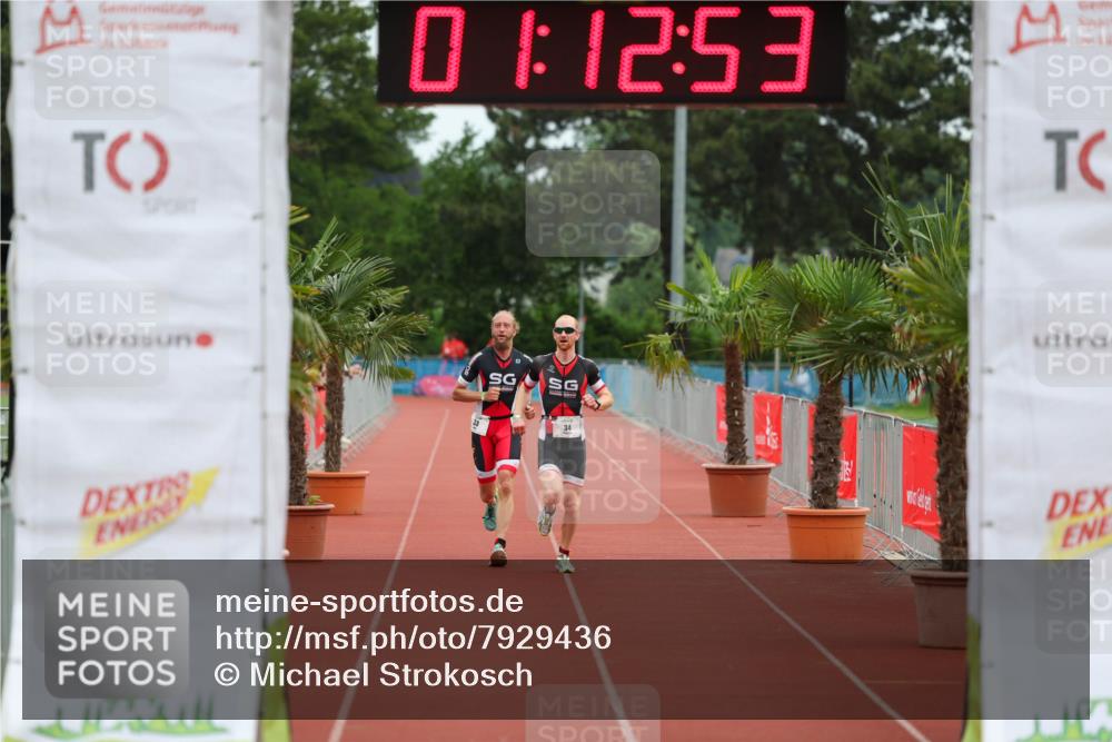 15.06.2025 - 7 Türme Triathlon Michael Strokosch http://msf.ph/oto/7929436 15.06.2025 10:12:54 Ziel 33, 34 meine-sportfotos.de
