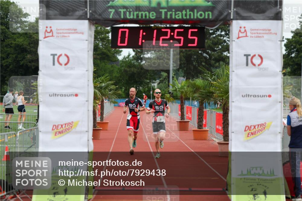 15.06.2025 - 7 Türme Triathlon Michael Strokosch http://msf.ph/oto/7929438 15.06.2025 10:12:56 Ziel 33, 34 meine-sportfotos.de