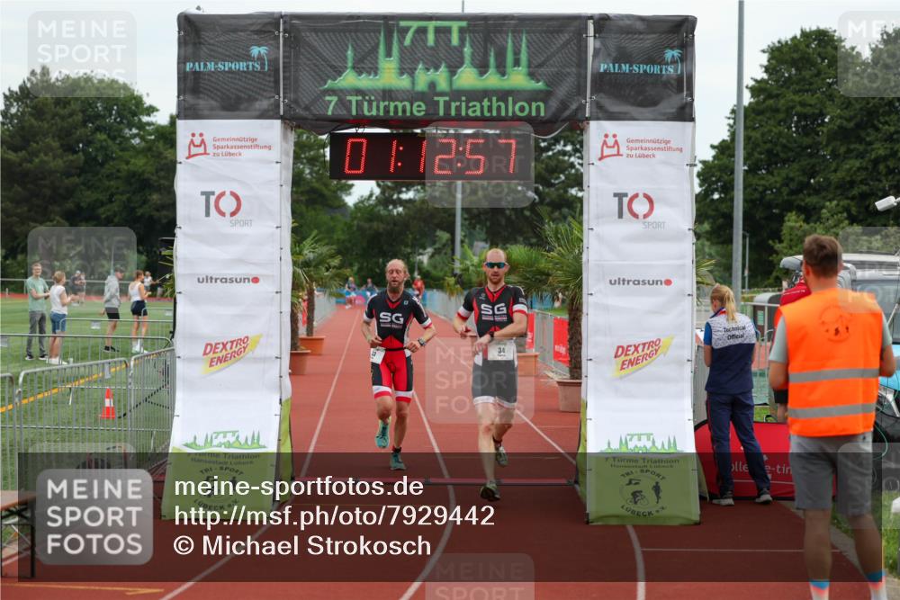 15.06.2025 - 7 Türme Triathlon Michael Strokosch http://msf.ph/oto/7929442 15.06.2025 10:12:58 Ziel 33, 34 meine-sportfotos.de