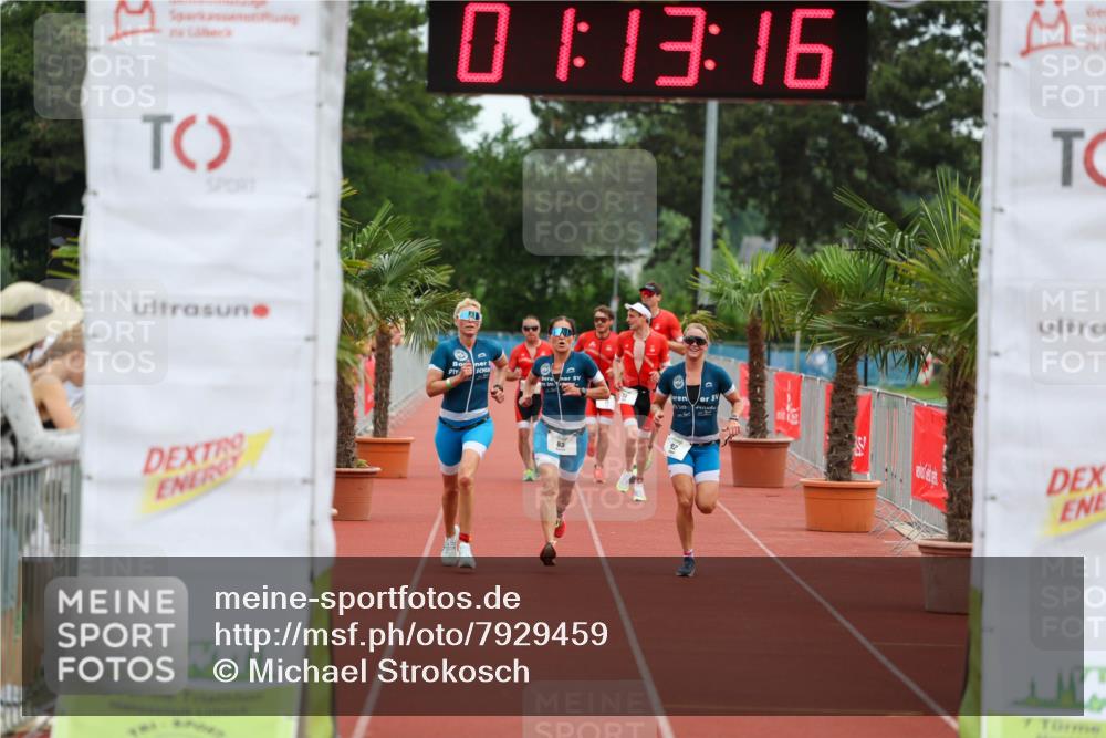 15.06.2025 - 7 Türme Triathlon Michael Strokosch http://msf.ph/oto/7929459 15.06.2025 10:13:16 Ziel 81, 82, 83 meine-sportfotos.de