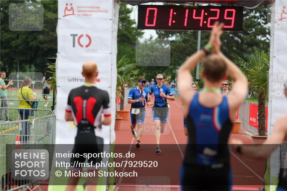 15.06.2025 - 7 Türme Triathlon Michael Strokosch http://msf.ph/oto/7929520 15.06.2025 10:14:30 Ziel 28, 102, 103, 104 meine-sportfotos.de