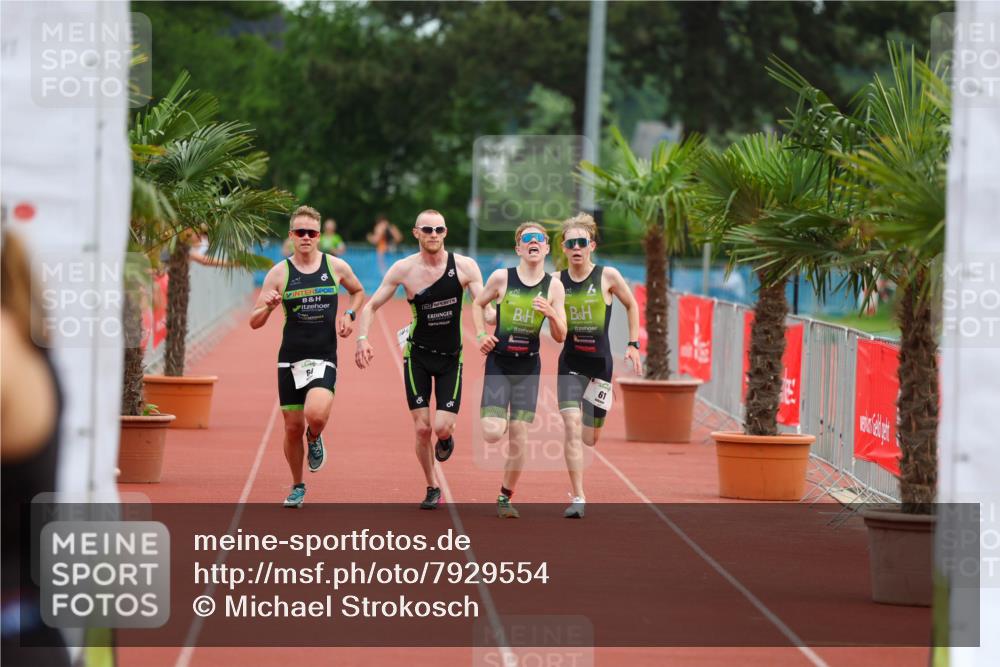 15.06.2025 - 7 Türme Triathlon Michael Strokosch http://msf.ph/oto/7929554 15.06.2025 10:16:00 Ziel 61, 63, 64, 65, 97, 99, 100 meine-sportfotos.de