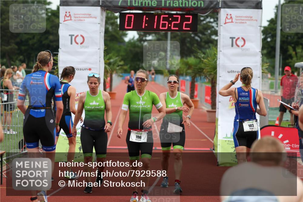 15.06.2025 - 7 Türme Triathlon Michael Strokosch http://msf.ph/oto/7929588 15.06.2025 10:16:23 Ziel 101, 105, 106, 107 meine-sportfotos.de