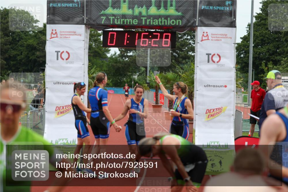 15.06.2025 - 7 Türme Triathlon Michael Strokosch http://msf.ph/oto/7929591 15.06.2025 10:16:29 Ziel 101 meine-sportfotos.de