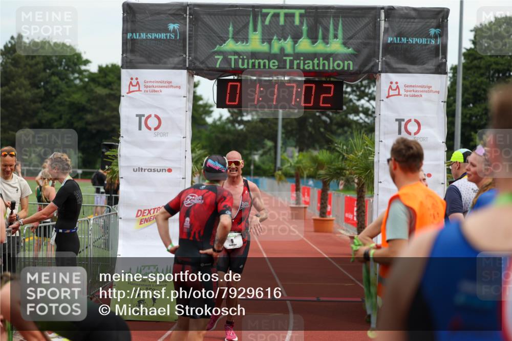 15.06.2025 - 7 Türme Triathlon Michael Strokosch http://msf.ph/oto/7929616 15.06.2025 10:17:03 Ziel 7, 9 meine-sportfotos.de