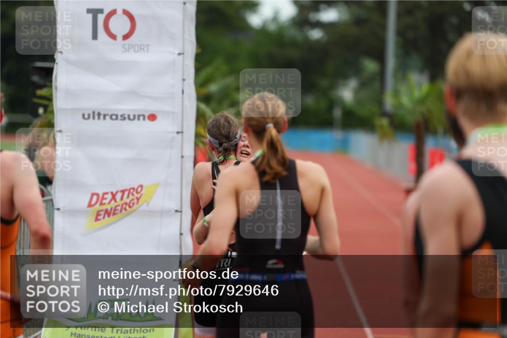 15.06.2025 - 7 Türme Triathlon Michael Strokosch http://msf.ph/oto/7929646 15.06.2025 10:19:52 Ziel 98 meine-sportfotos.de