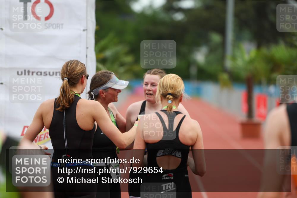 15.06.2025 - 7 Türme Triathlon Michael Strokosch http://msf.ph/oto/7929654 15.06.2025 10:19:54 Ziel 98 meine-sportfotos.de