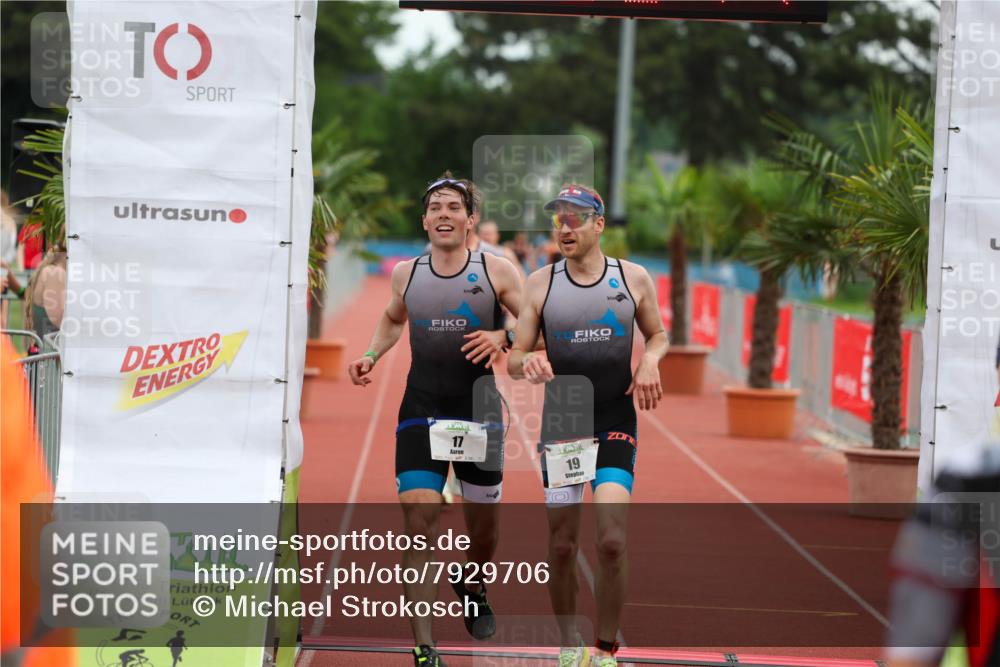 15.06.2025 - 7 Türme Triathlon Michael Strokosch http://msf.ph/oto/7929706 15.06.2025 10:23:17 Ziel 17, 18, 19 meine-sportfotos.de