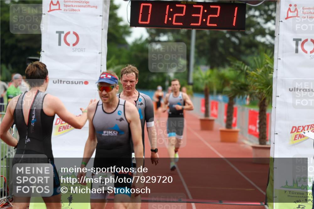 15.06.2025 - 7 Türme Triathlon Michael Strokosch http://msf.ph/oto/7929720 15.06.2025 10:23:21 Ziel 16, 17, 18, 19 meine-sportfotos.de