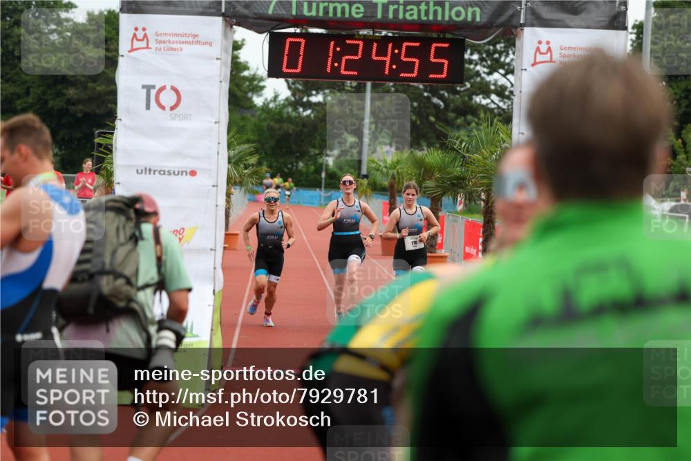 15.06.2025 - 7 Türme Triathlon Michael Strokosch http://msf.ph/oto/7929781 15.06.2025 10:24:56 Ziel 109, 110, 111, 149, 150, 151 meine-sportfotos.de