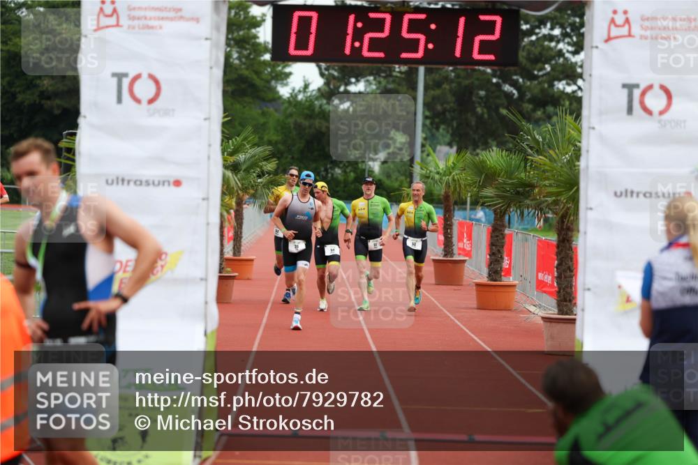15.06.2025 - 7 Türme Triathlon Michael Strokosch http://msf.ph/oto/7929782 15.06.2025 10:25:12 Ziel 20, 51, 53, 54 meine-sportfotos.de