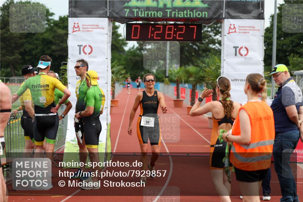 15.06.2025 - 7 Türme Triathlon Michael Strokosch http://msf.ph/oto/7929857 15.06.2025 10:28:28 Ziel 94 meine-sportfotos.de