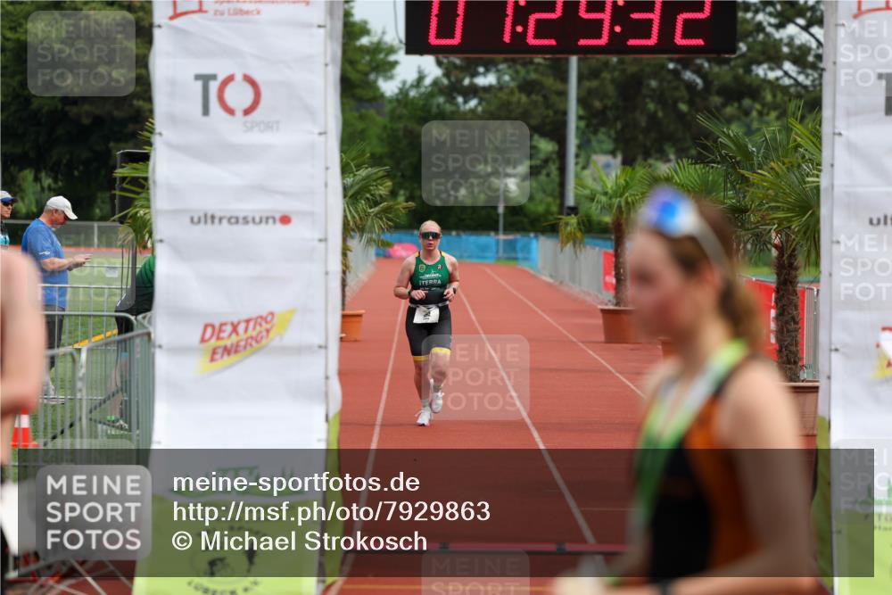 15.06.2025 - 7 Türme Triathlon Michael Strokosch http://msf.ph/oto/7929863 15.06.2025 10:29:33 Ziel 152 meine-sportfotos.de