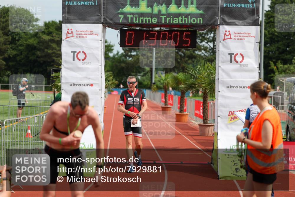 15.06.2025 - 7 Türme Triathlon Michael Strokosch http://msf.ph/oto/7929881 15.06.2025 10:30:05 Ziel 80 meine-sportfotos.de