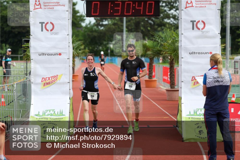 15.06.2025 - 7 Türme Triathlon Michael Strokosch http://msf.ph/oto/7929894 15.06.2025 10:30:41 Ziel 154, 155 meine-sportfotos.de