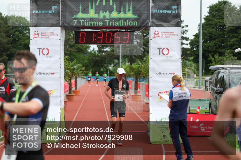 15.06.2025 - 7 Türme Triathlon Michael Strokosch http://msf.ph/oto/7929908 15.06.2025 10:30:54 Ziel 23 meine-sportfotos.de