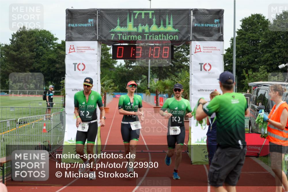 15.06.2025 - 7 Türme Triathlon Michael Strokosch http://msf.ph/oto/7929930 15.06.2025 10:31:09 Ziel 129, 130, 132 meine-sportfotos.de