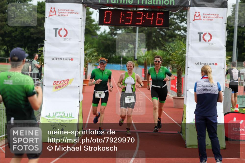 15.06.2025 - 7 Türme Triathlon Michael Strokosch http://msf.ph/oto/7929970 15.06.2025 10:33:46 Ziel 85, 86, 87 meine-sportfotos.de