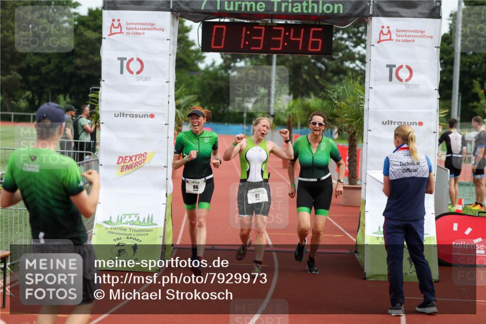 15.06.2025 - 7 Türme Triathlon Michael Strokosch http://msf.ph/oto/7929973 15.06.2025 10:33:47 Ziel 85, 86, 87 meine-sportfotos.de