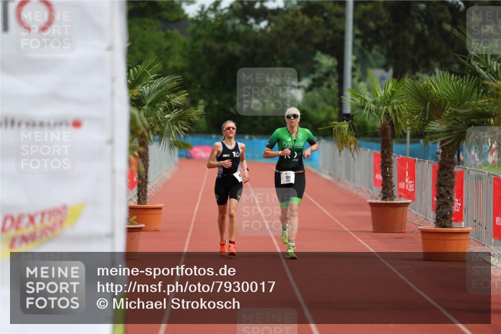 15.06.2025 - 7 Türme Triathlon Michael Strokosch http://msf.ph/oto/7930017 15.06.2025 10:35:33 Ziel  meine-sportfotos.de