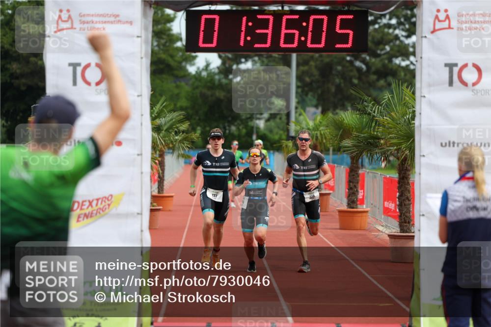 15.06.2025 - 7 Türme Triathlon Michael Strokosch http://msf.ph/oto/7930046 15.06.2025 10:36:06 Ziel 137, 138, 140 meine-sportfotos.de
