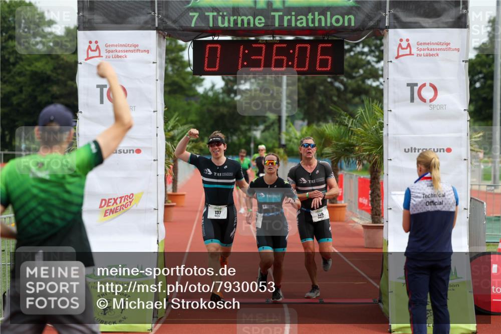 15.06.2025 - 7 Türme Triathlon Michael Strokosch http://msf.ph/oto/7930053 15.06.2025 10:36:07 Ziel 137, 138, 140 meine-sportfotos.de