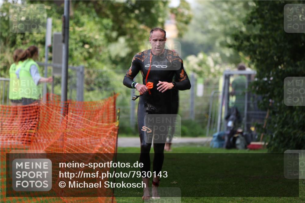 15.06.2025 - 7 Türme Triathlon Michael Strokosch http://msf.ph/oto/7930143 15.06.2025 12:22:49 Schwimmen 353, 440, 495, 506, 579, 598, 647, 681 meine-sportfotos.de