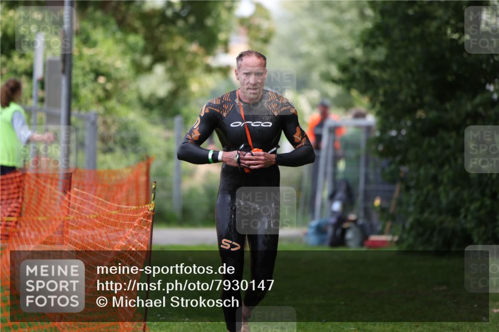 15.06.2025 - 7 Türme Triathlon Michael Strokosch http://msf.ph/oto/7930147 15.06.2025 12:22:50 Schwimmen 353, 440, 495, 506, 579, 598, 647, 681 meine-sportfotos.de
