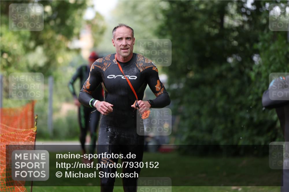 15.06.2025 - 7 Türme Triathlon Michael Strokosch http://msf.ph/oto/7930152 15.06.2025 12:22:51 Schwimmen 353, 440, 495, 506, 579, 598, 647, 681 meine-sportfotos.de