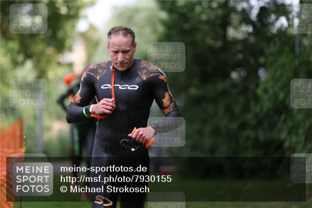 15.06.2025 - 7 Türme Triathlon Michael Strokosch http://msf.ph/oto/7930155 15.06.2025 12:22:52 Schwimmen 353, 440, 495, 506, 579, 598, 647, 681 meine-sportfotos.de