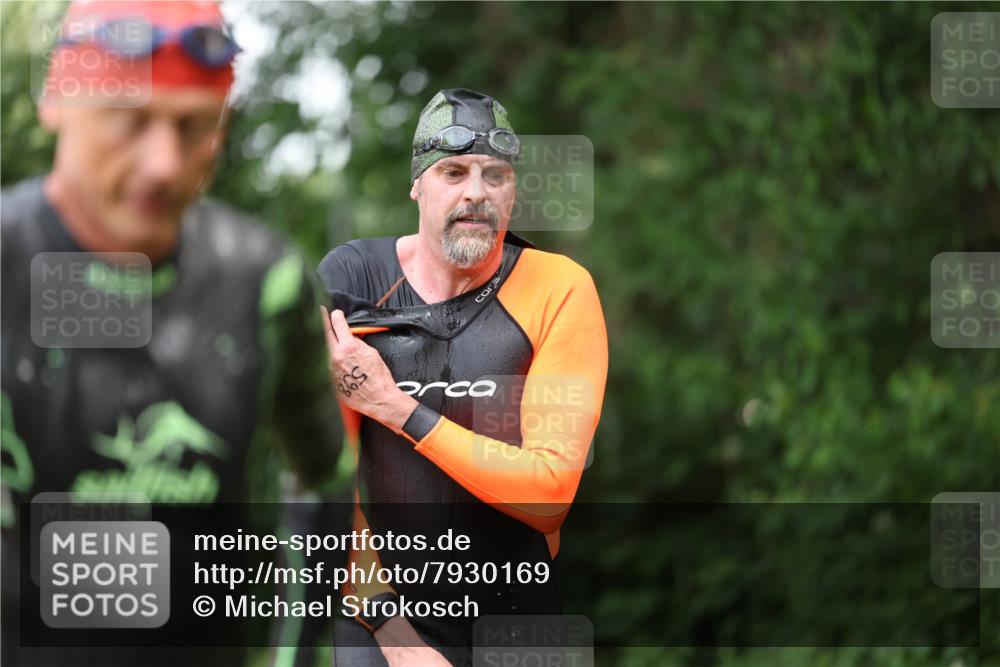 15.06.2025 - 7 Türme Triathlon Michael Strokosch http://msf.ph/oto/7930169 15.06.2025 12:22:59 Schwimmen 353, 376, 436, 440, 495, 506, 546, 598, 681 meine-sportfotos.de