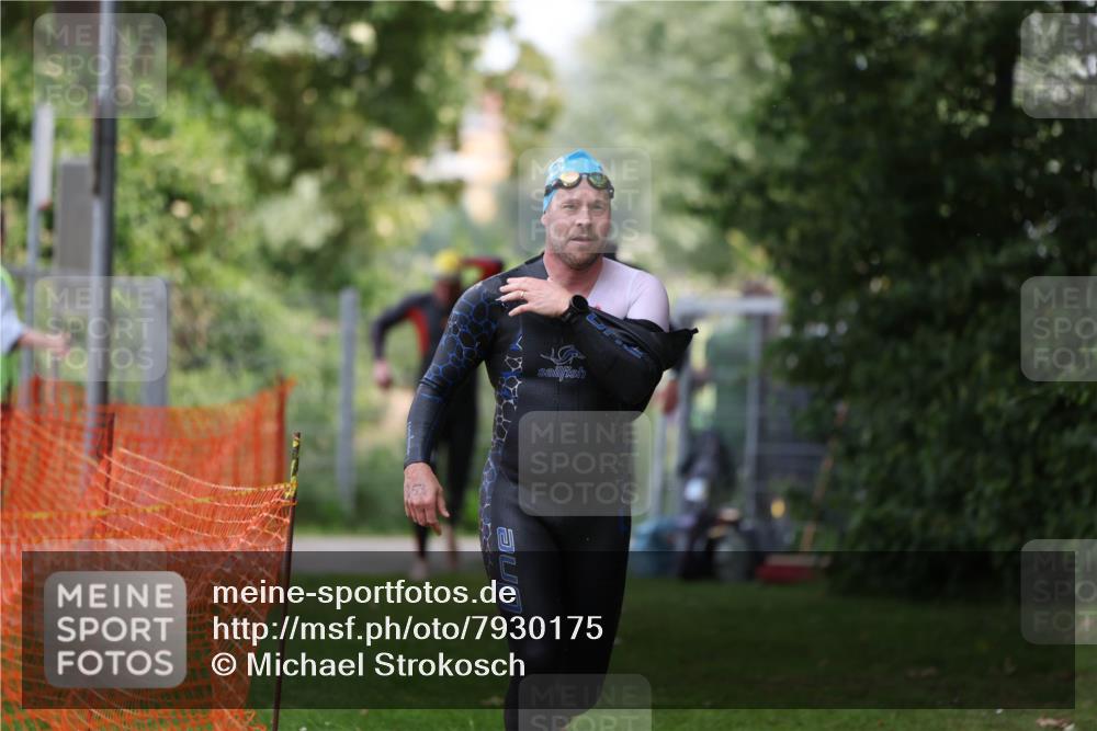15.06.2025 - 7 Türme Triathlon Michael Strokosch http://msf.ph/oto/7930175 15.06.2025 12:23:01 Schwimmen 353, 376, 436, 440, 495, 506, 546, 598, 681 meine-sportfotos.de