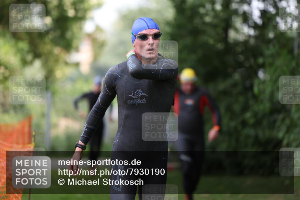 15.06.2025 - 7 Türme Triathlon Michael Strokosch http://msf.ph/oto/7930190 15.06.2025 12:23:06 Schwimmen 353, 376, 436, 474, 495, 506, 546, 598, 681 meine-sportfotos.de