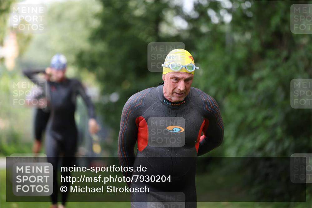 15.06.2025 - 7 Türme Triathlon Michael Strokosch http://msf.ph/oto/7930204 15.06.2025 12:23:09 Schwimmen 353, 376, 422, 436, 474, 495, 506, 546, 606, 681 meine-sportfotos.de