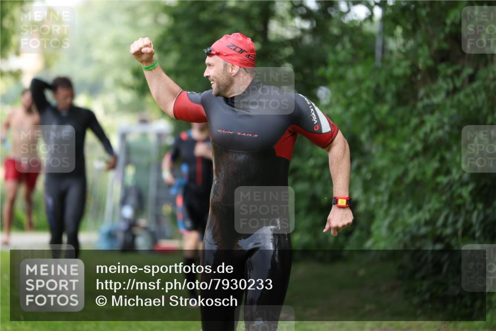 15.06.2025 - 7 Türme Triathlon Michael Strokosch http://msf.ph/oto/7930233 15.06.2025 12:23:23 Schwimmen 376, 388, 422, 436, 457, 474, 541, 546, 558, 606, 639 meine-sportfotos.de