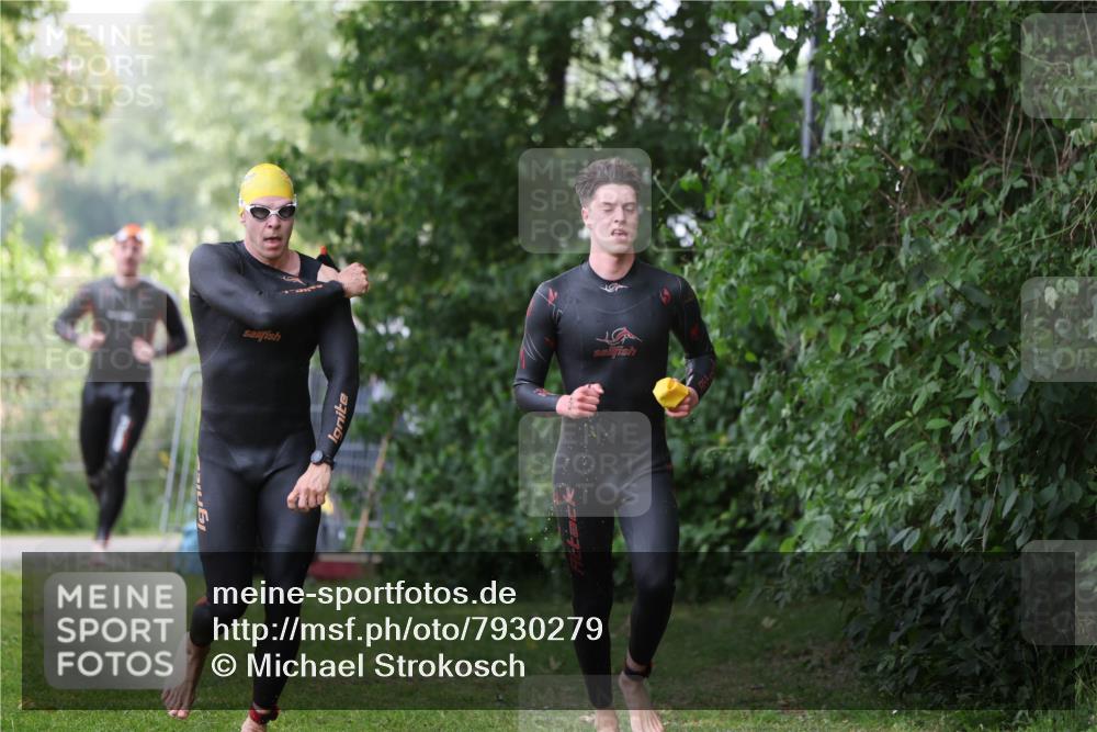 15.06.2025 - 7 Türme Triathlon Michael Strokosch http://msf.ph/oto/7930279 15.06.2025 12:23:39 Schwimmen 388, 457, 467, 541, 558, 580, 582, 639 meine-sportfotos.de