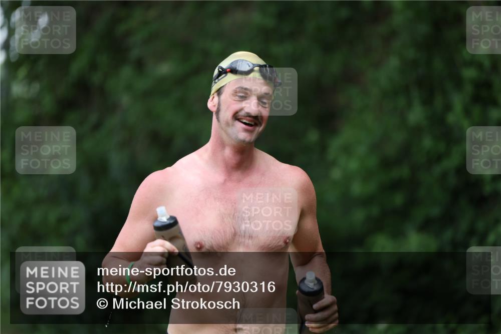 15.06.2025 - 7 Türme Triathlon Michael Strokosch http://msf.ph/oto/7930316 15.06.2025 12:23:50 Schwimmen 467, 580, 582, 639 meine-sportfotos.de