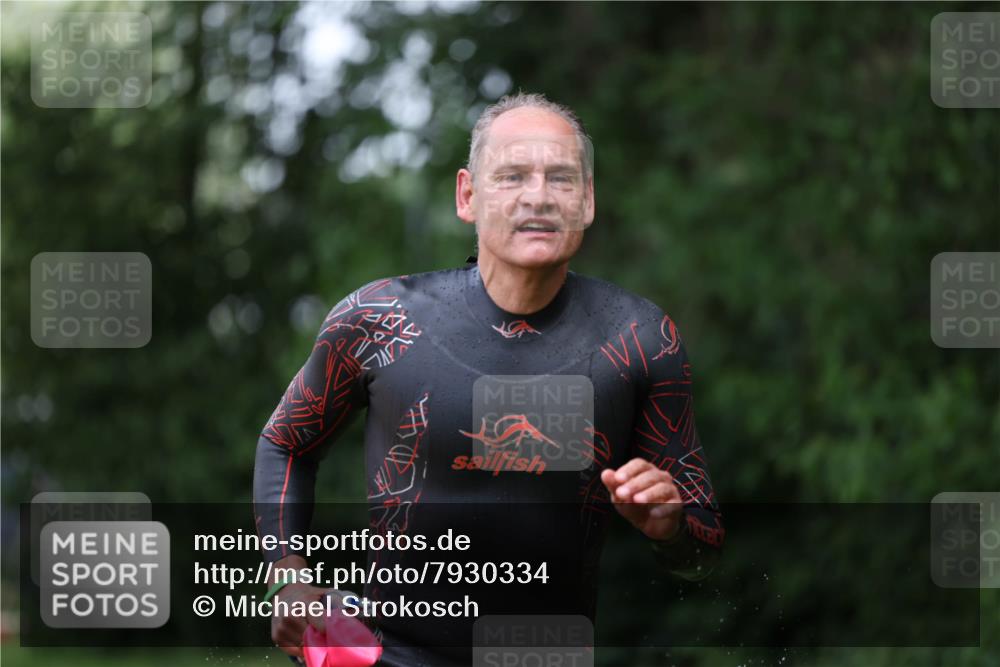 15.06.2025 - 7 Türme Triathlon Michael Strokosch http://msf.ph/oto/7930334 15.06.2025 12:23:56 Schwimmen 467, 527, 580, 582, 643 meine-sportfotos.de