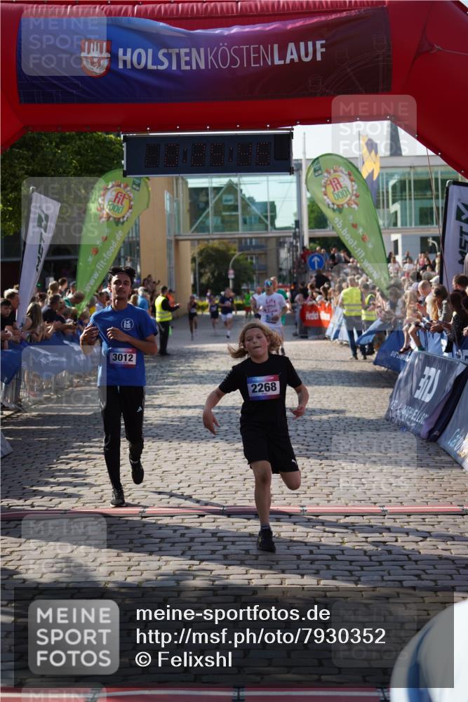 13.06.2025 - Holstenköstenlauf Felixshl http://msf.ph/oto/7930352 13.06.2025 17:55:48 Laufen 2268, 2547, 2781, 3012, 3249, 3282, 3633, 3757, 3821 meine-sportfotos.de