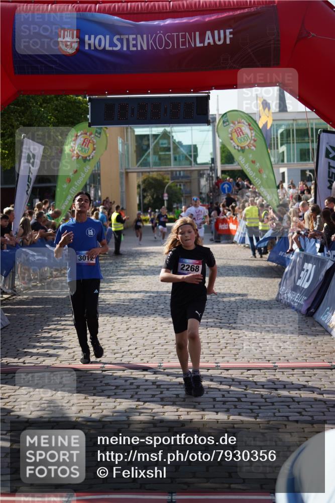 13.06.2025 - Holstenköstenlauf Felixshl http://msf.ph/oto/7930356 13.06.2025 17:55:48 Laufen 2268, 2547, 2781, 3012, 3249, 3282, 3633, 3757, 3821 meine-sportfotos.de