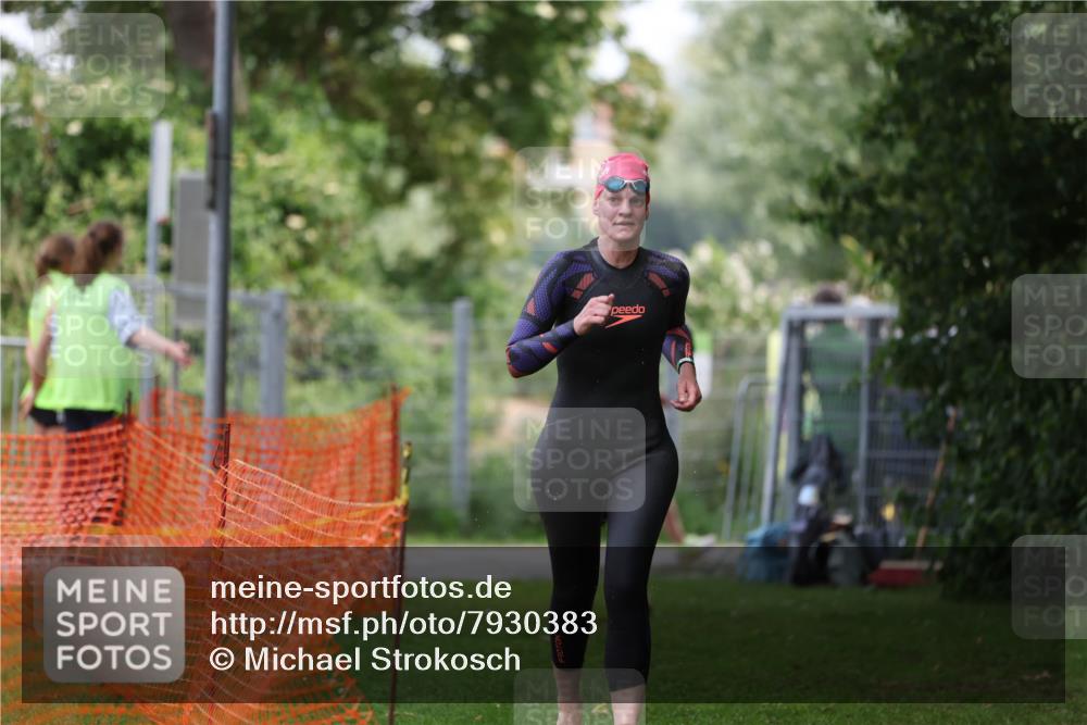 15.06.2025 - 7 Türme Triathlon Michael Strokosch http://msf.ph/oto/7930383 15.06.2025 12:24:38 Schwimmen 361, 432 meine-sportfotos.de