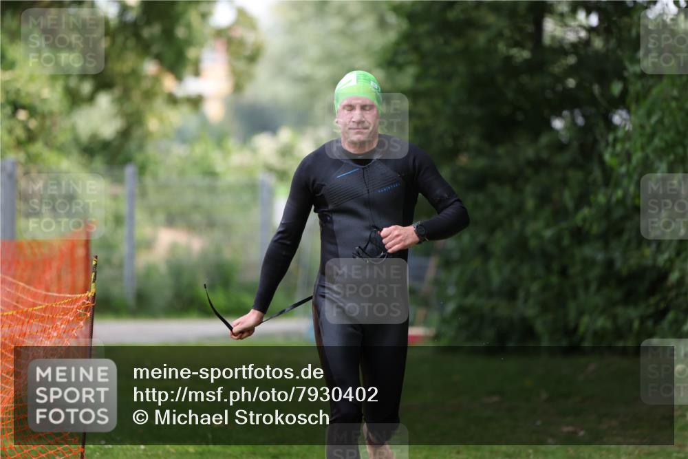 15.06.2025 - 7 Türme Triathlon Michael Strokosch http://msf.ph/oto/7930402 15.06.2025 12:24:42 Schwimmen 361, 432 meine-sportfotos.de