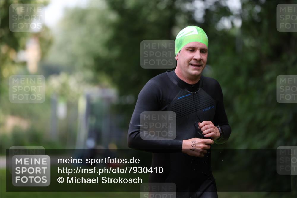 15.06.2025 - 7 Türme Triathlon Michael Strokosch http://msf.ph/oto/7930410 15.06.2025 12:24:44 Schwimmen 361, 432 meine-sportfotos.de